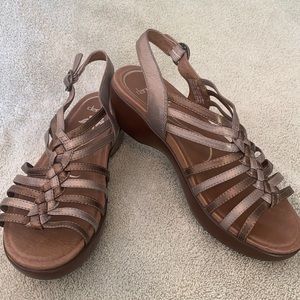Cute Dansko sandals. Size 36